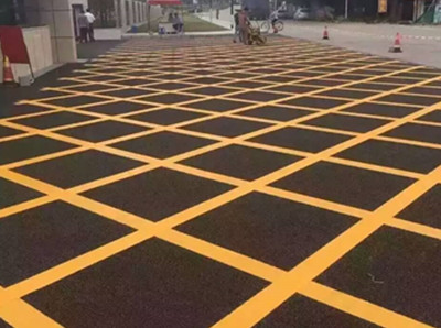 如皋道路黄色网格线