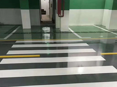 如皋商场地下车库划线